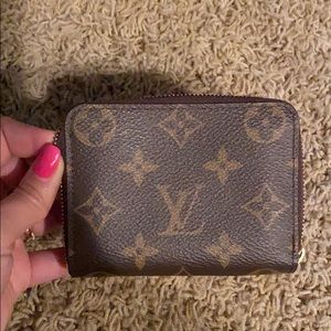 Louis Vuitton Monogram Wallet (Zippy Coin Purse)